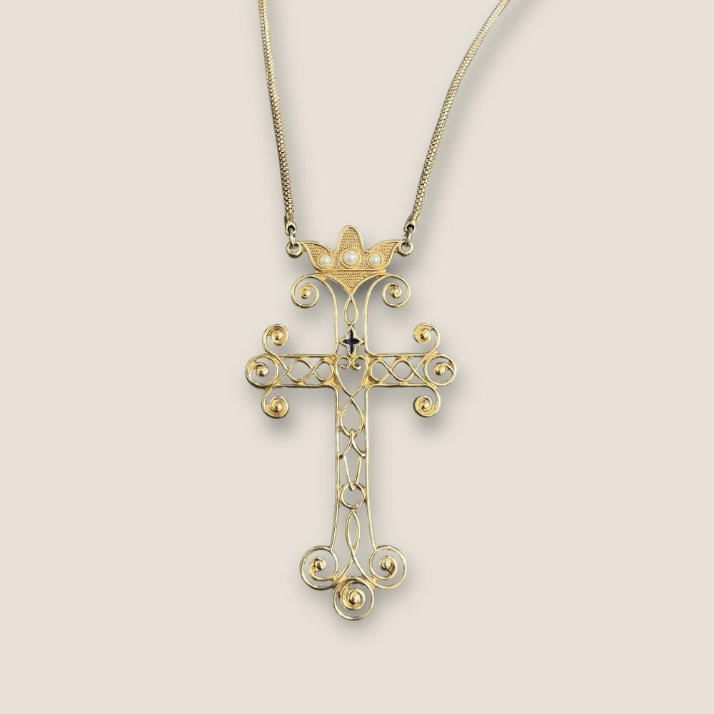 Vintage Sarah Coventry 1977 Limited Edition Majestic Cross Necklace Gold-Tone Fi